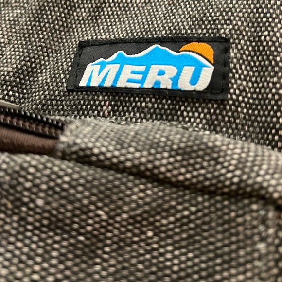 Meru Sling Backpack Bag - Small Single Strap Crossbody Pack for Women Acid Wash - Picture 5 of 11